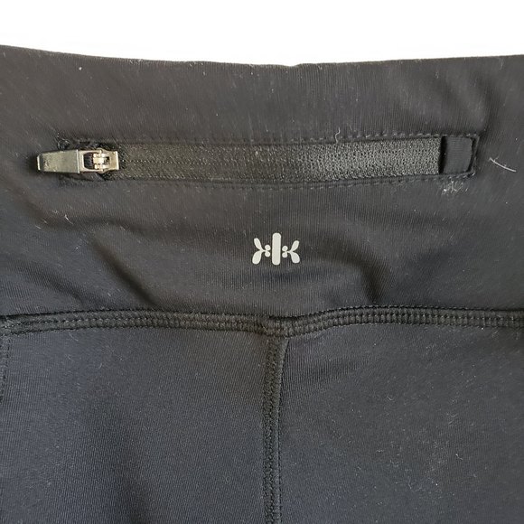 Kyodan leggings Size XS Black/Purple Reflective Strip Decorative Hem Pocket NWT - Picture 3 of 12